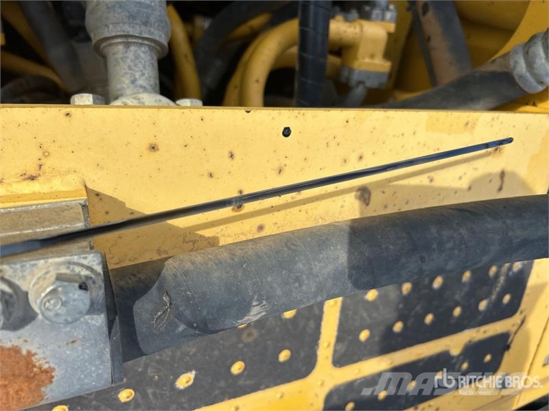 Komatsu PC300LC-8M0 Tracked Excavator Bageri guseničari