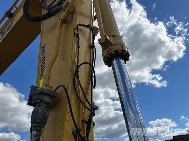 Komatsu PC300LC-8M0 Tracked Excavator Lánctalpas kotrók