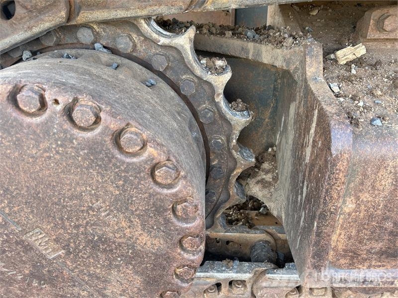 Komatsu PC300LC-8M0 Tracked Excavator Lánctalpas kotrók