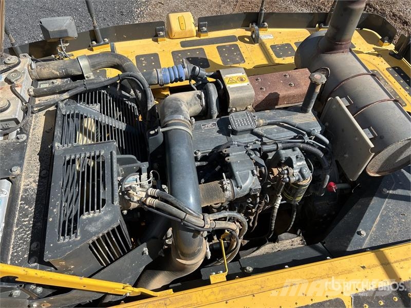 Komatsu PC300LC-8M0 Tracked Excavator Bageri guseničari