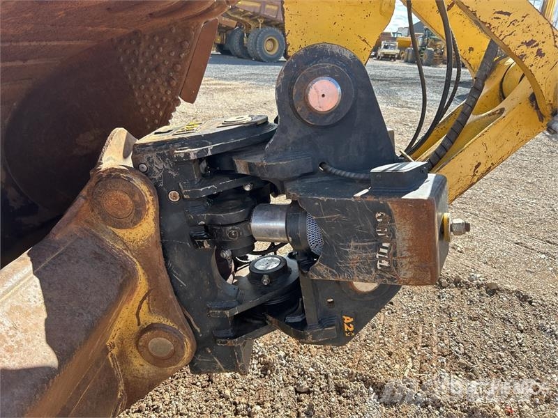 Komatsu PC300LC-8M0 Tracked Excavator Lánctalpas kotrók