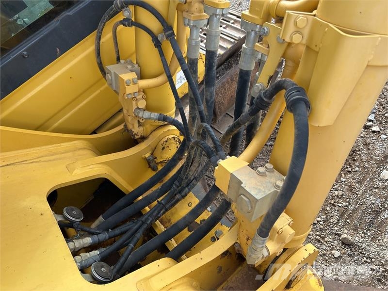 Komatsu PC300LC-8M0 Tracked Excavator Roomikekskavaatorid