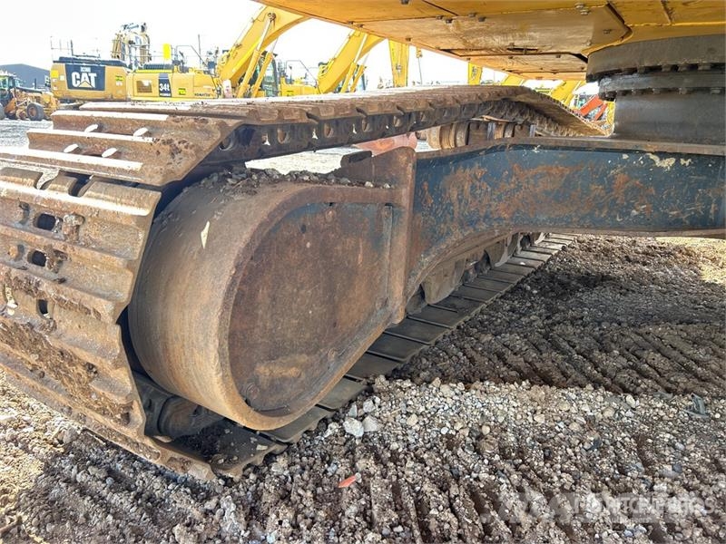 Komatsu PC300LC-8M0 Tracked Excavator Bageri guseničari