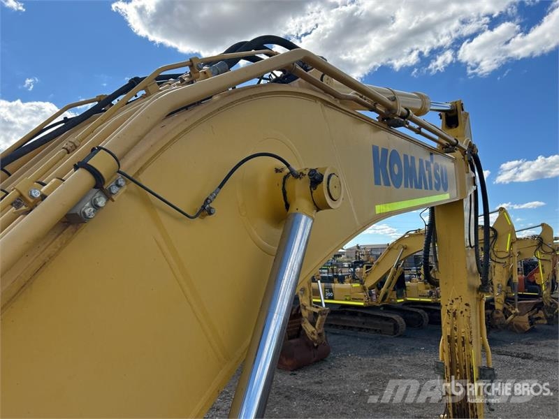 Komatsu PC300LC-8M0 Tracked Excavator Lánctalpas kotrók