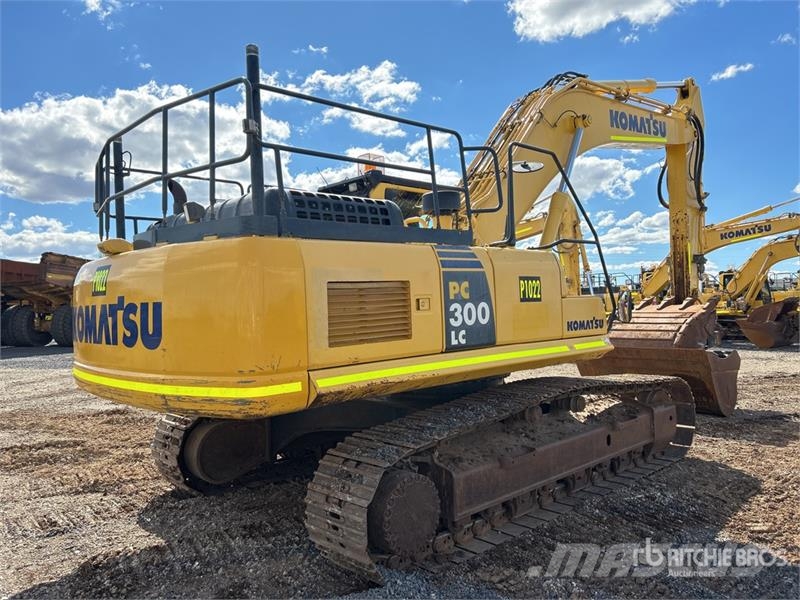 Komatsu PC300LC-8M0 Tracked Excavator Lánctalpas kotrók