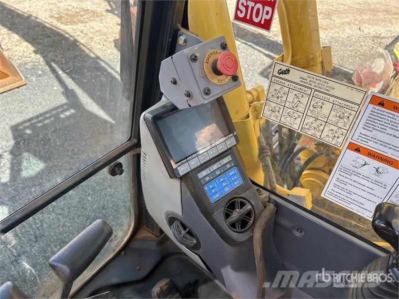 Komatsu PC300LC-8M0 Tracked Excavator Lánctalpas kotrók