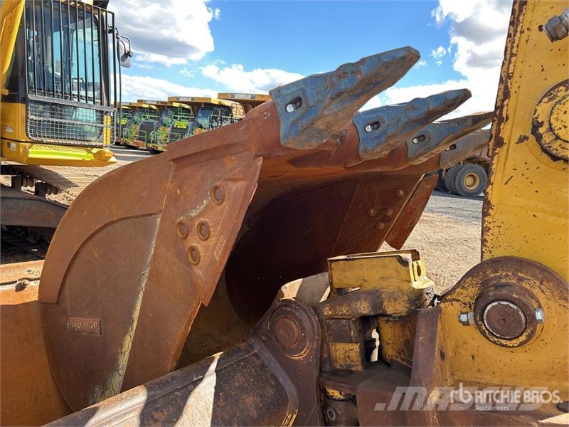 Komatsu PC300LC-8M0 Tracked Excavator Bageri guseničari