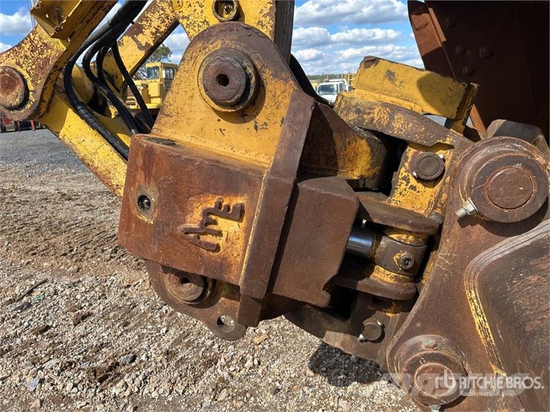 Komatsu PC300LC-8M0 Tracked Excavator Bageri guseničari