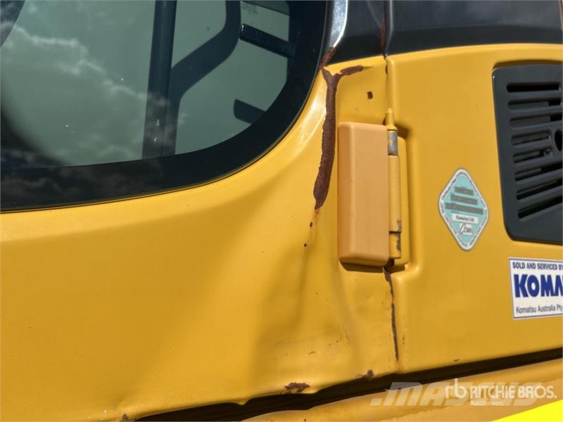 Komatsu PC300LC-8M0 Tracked Excavator Bageri guseničari