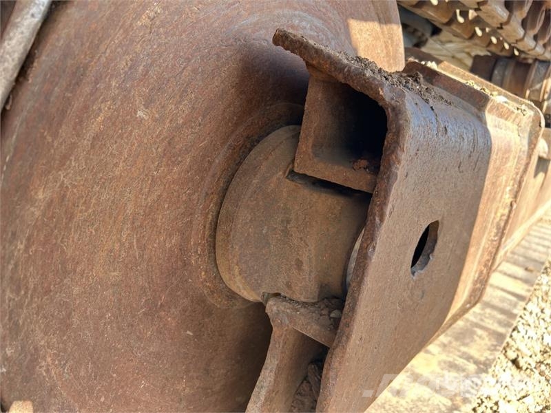 Komatsu PC300LC-8M0 Tracked Excavator Lánctalpas kotrók