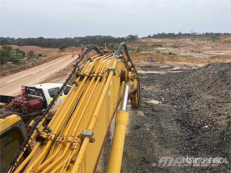Komatsu PC400-7 Tracked Excavator (Inoperable) Crawler excavators