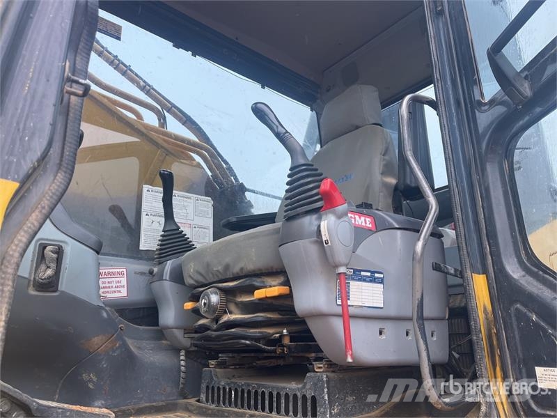 Komatsu PC400LC-7 Tracked Excavator (Inoperable) Lánctalpas kotrók