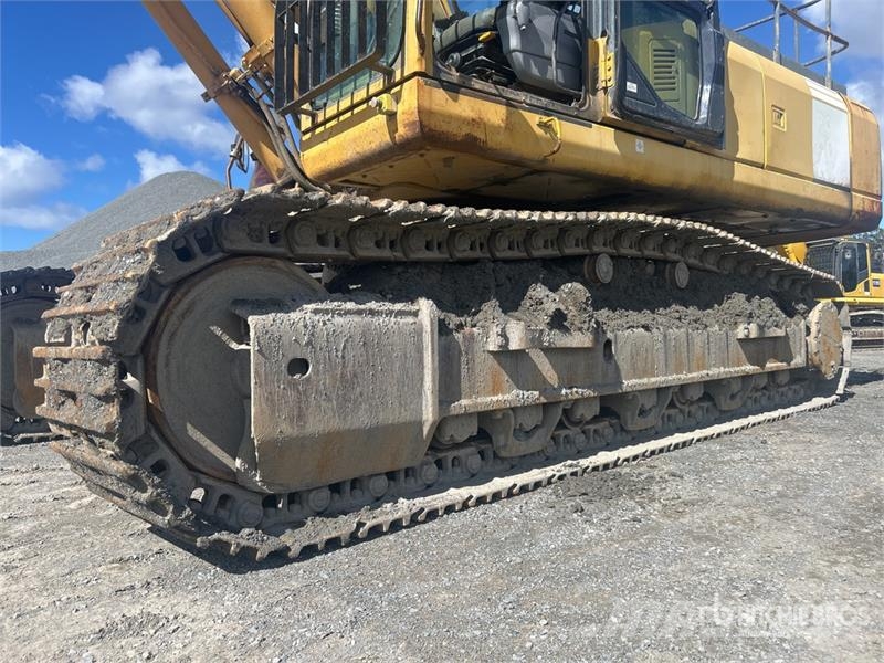 Komatsu PC400LC-7 Tracked Excavator Lánctalpas kotrók