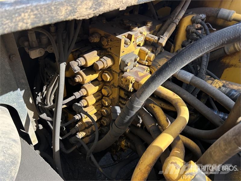 Komatsu PC400LC-7 Tracked Excavator Lánctalpas kotrók