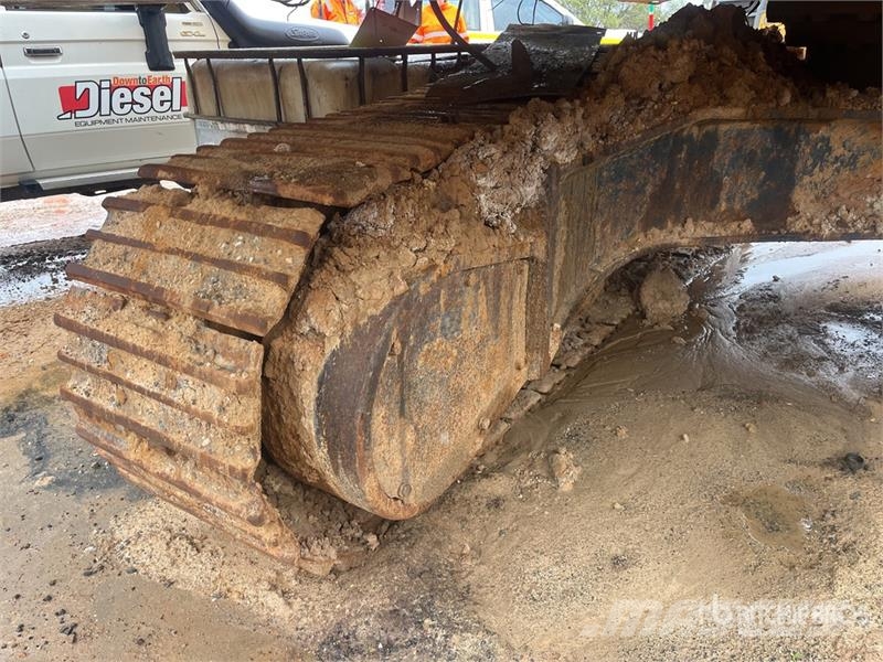 Komatsu PC400LC-7 Tracked Excavator (Inoperable) Lánctalpas kotrók