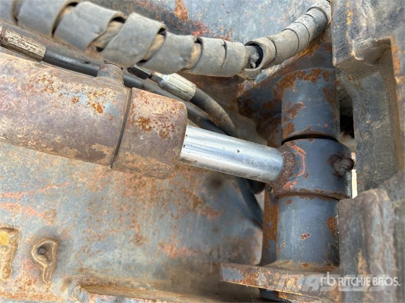 Komatsu PC55MR-3 Miniekskavaatorid < 7 t