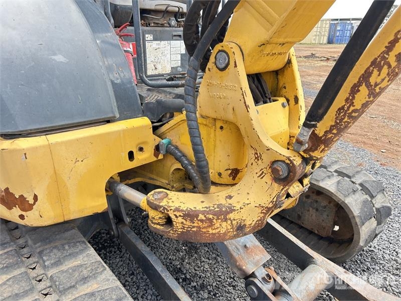 Komatsu PC55MR-3 Miniekskavaatorid < 7 t