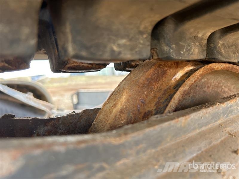 Komatsu PC55MR-3 Miniekskavaatorid < 7 t
