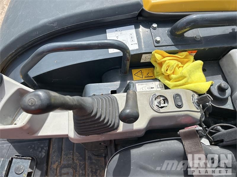 Komatsu PC55MR-5 حفارات صغيرة أقل من 7 طن (حفارات صغيرة)