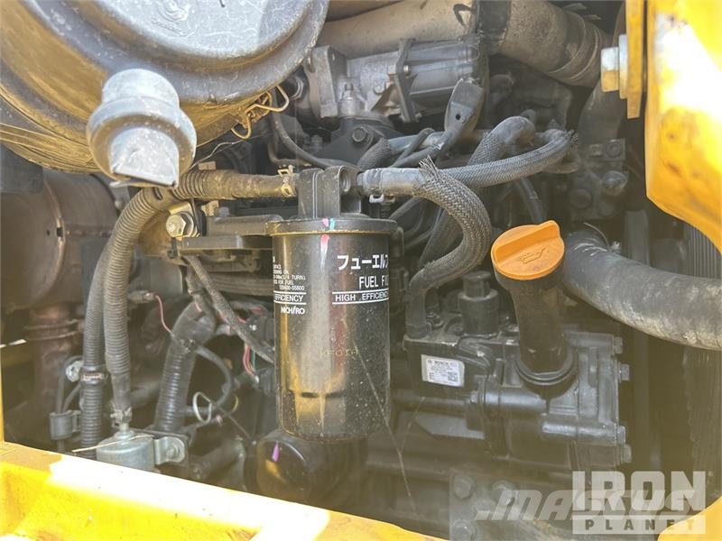 Komatsu PC55MR-5 حفارات صغيرة أقل من 7 طن (حفارات صغيرة)
