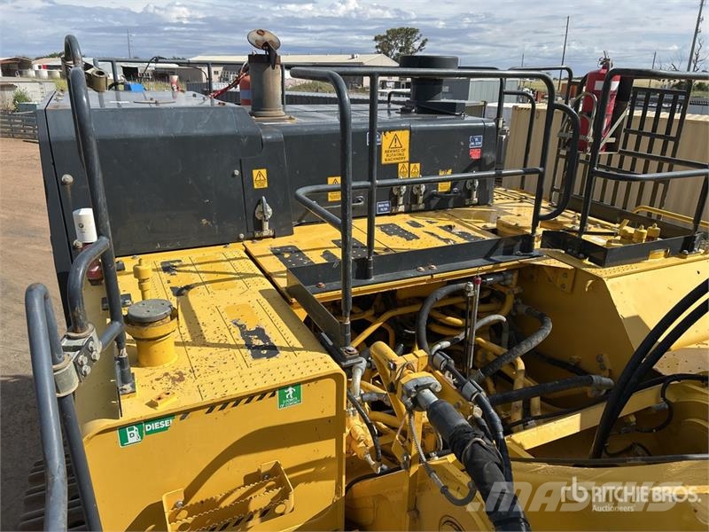 Komatsu PC850-8E0 Tracked Excavator Crawler excavators