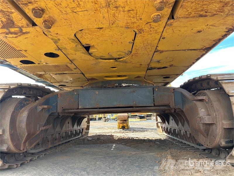 Komatsu PC850-8E0 Tracked Excavator Crawler excavators
