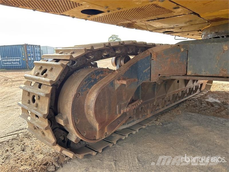 Komatsu PC850-8E0 Tracked Excavator Crawler excavators