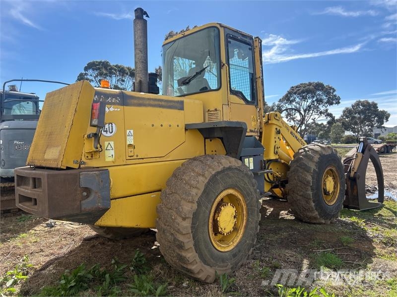 Komatsu WA270-3 Rataslaadurid