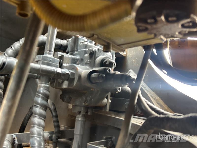 Komatsu WA380Z-6 Wheel Loader Kolesové nakladače