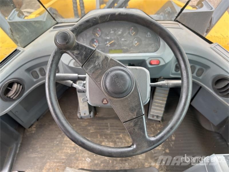 Komatsu WA380Z-6 Wheel Loader Kolesové nakladače