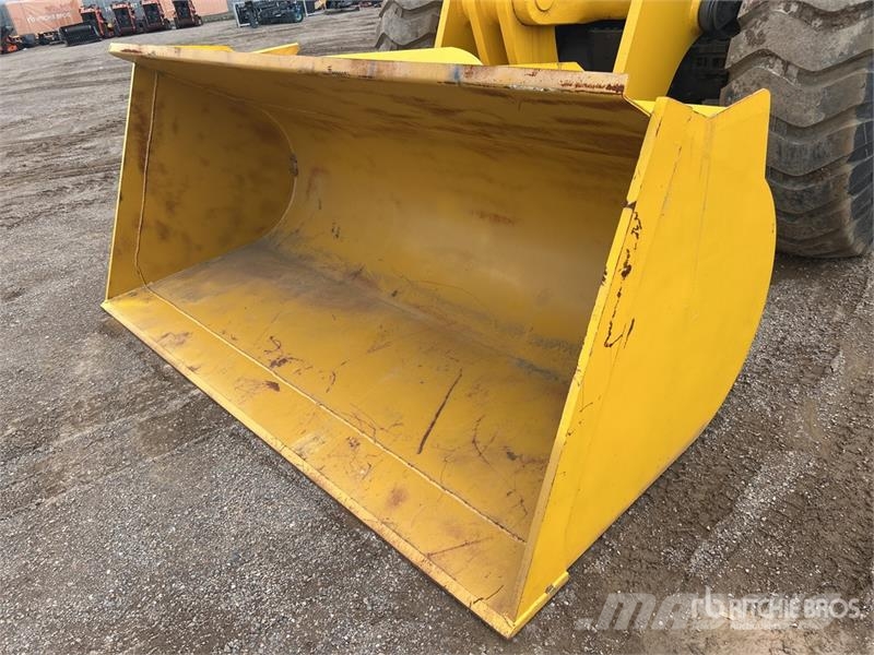 Komatsu WA380Z-6 Wheel Loader Kolesové nakladače