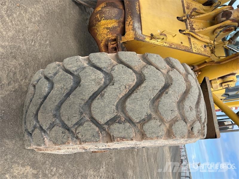 Komatsu WA470-3 Wheel Loader Utovarivači na kotačima