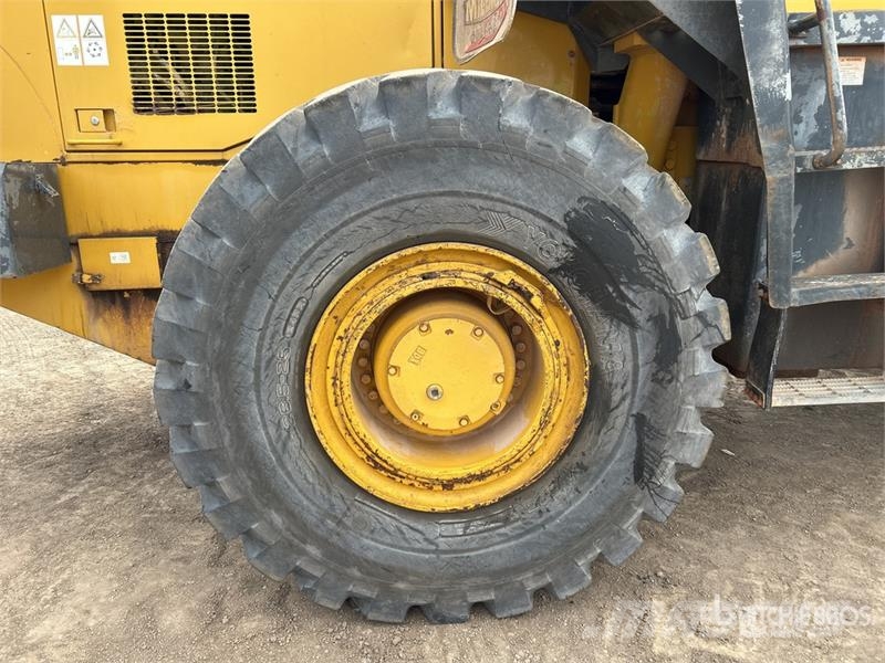 Komatsu WA470-3 Wheel Loader Utovarivači na kotačima