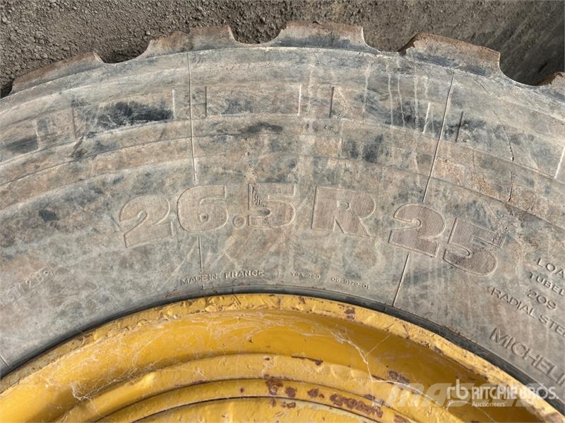Komatsu WA470-3 Wheel Loader Utovarivači na kotačima