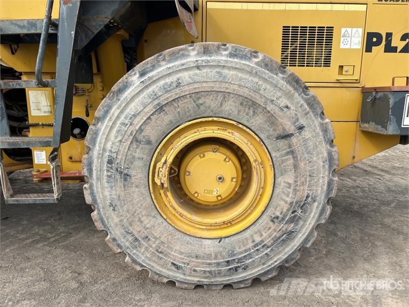 Komatsu WA470-3 Wheel Loader Utovarivači na kotačima