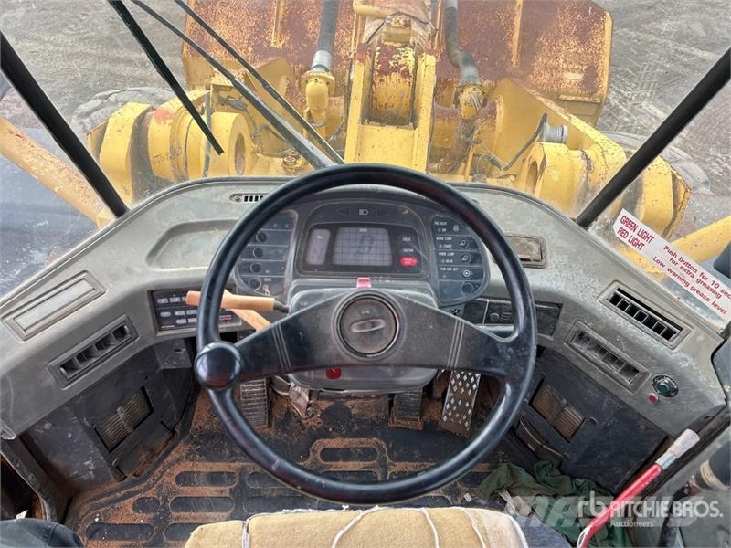 Komatsu WA470-3 Wheel Loader Utovarivači na kotačima