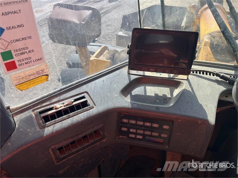 Komatsu WA500-3 Wheel loaders