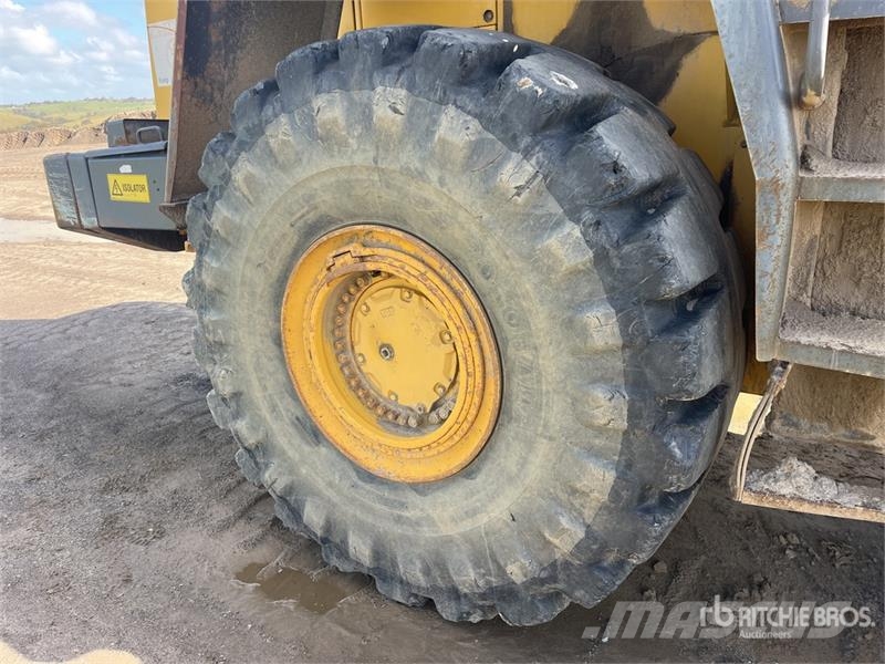 Komatsu WA500-3 Wheel loaders