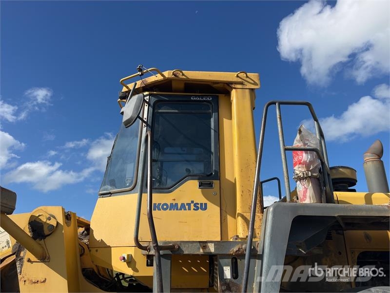 Komatsu WA500-3 Wheel loaders