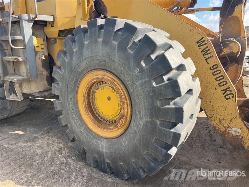 Komatsu WA500-3 Wheel loaders