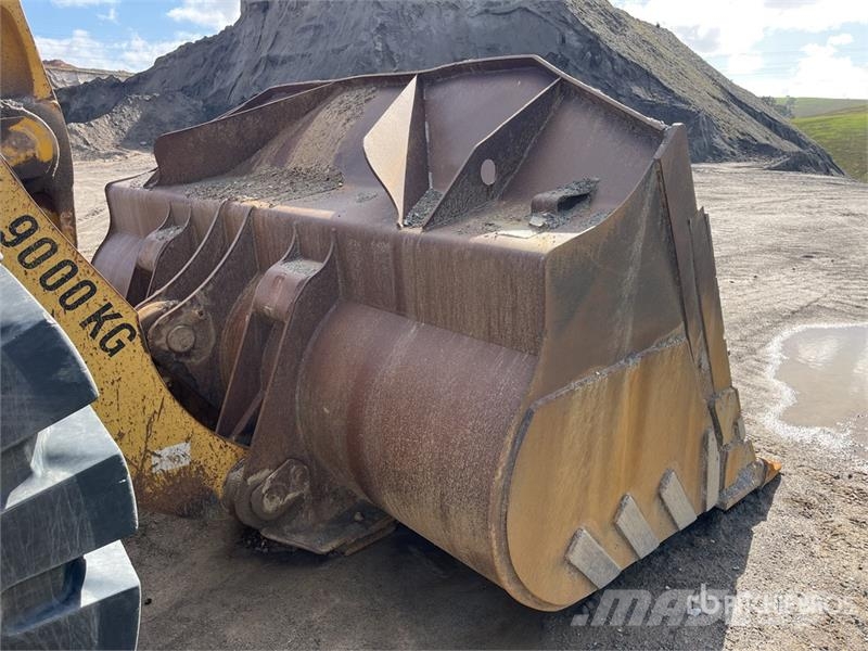 Komatsu WA500-3 Wheel loaders