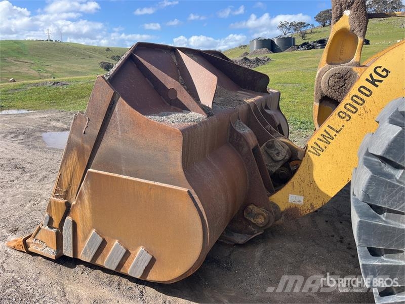 Komatsu WA500-3 Wheel loaders