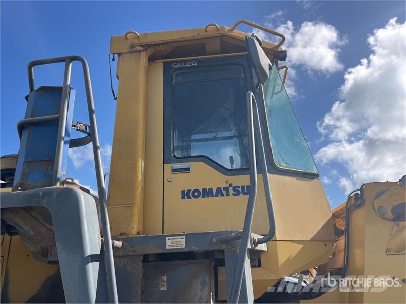 Komatsu WA500-3 Wheel loaders