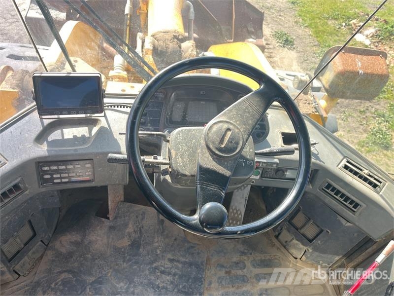 Komatsu WA500-3 Wheel loaders