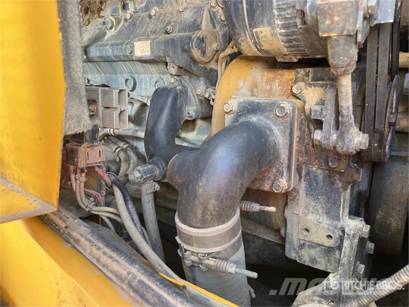 Komatsu WA500-3 Wheel loaders