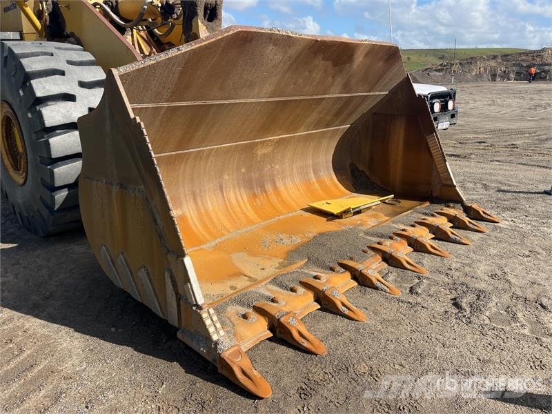 Komatsu WA500-3 Wheel loaders