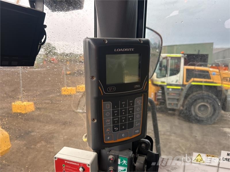 Komatsu WA500 6 Wheel Loader Wheel loaders