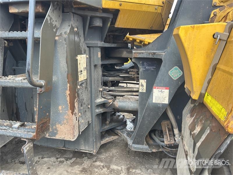 Komatsu WA500 6 Wheel Loader Wheel loaders