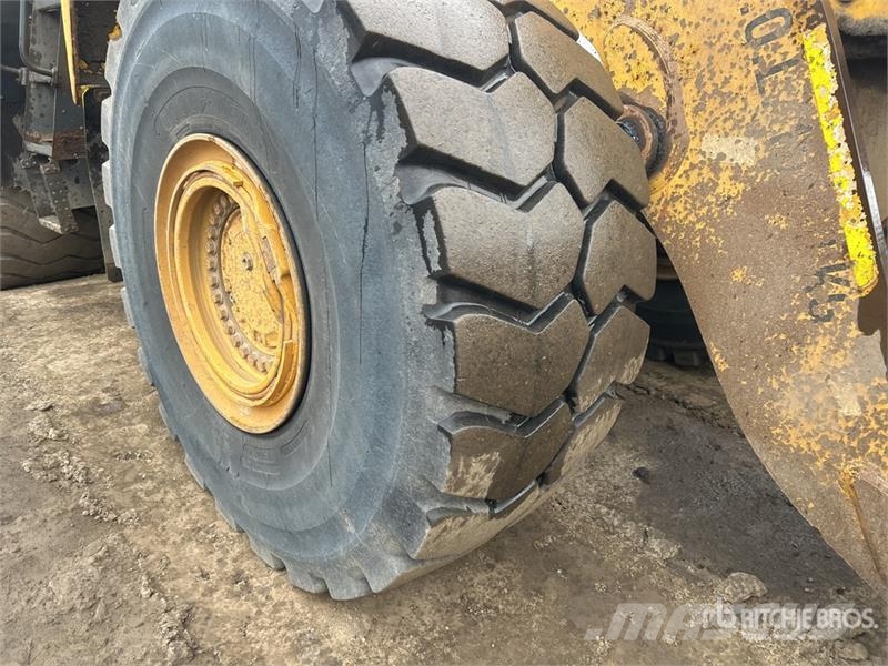 Komatsu WA500 6 Wheel Loader Wheel loaders