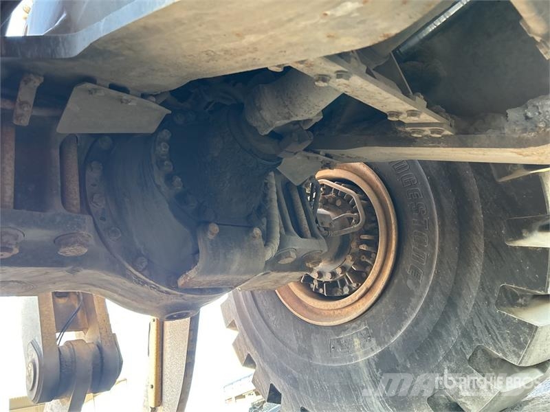 Komatsu WA500-7 Wheel Loader (Inoperable) Wheel loaders